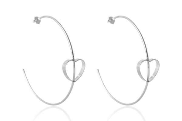 Brinco Argola Grande Fina com Coração Embutido Folheado em Ródio Branco