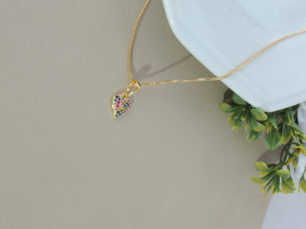Colar Pingente Coração Com Zircônia Multicolor Folheado Em Ouro 18k - Image 2
