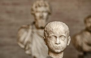 Desvendando o Eu: A Importância do Autoconhecimento na Jornada Pessoal